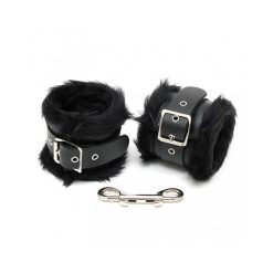 Menottes pour Soumise en Fourrure Noire